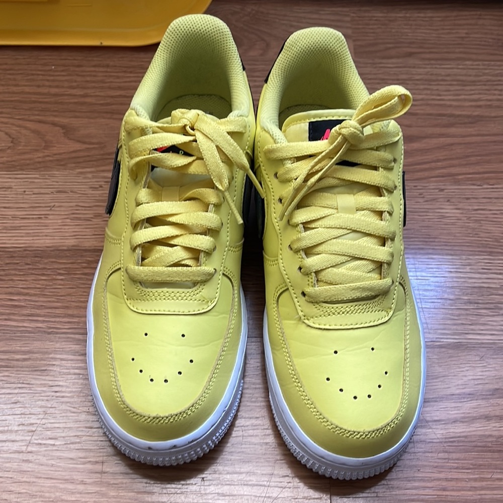 Nike Air Force 1 '07 "Yellow Pulse" Removable Swoosh Size 6.5